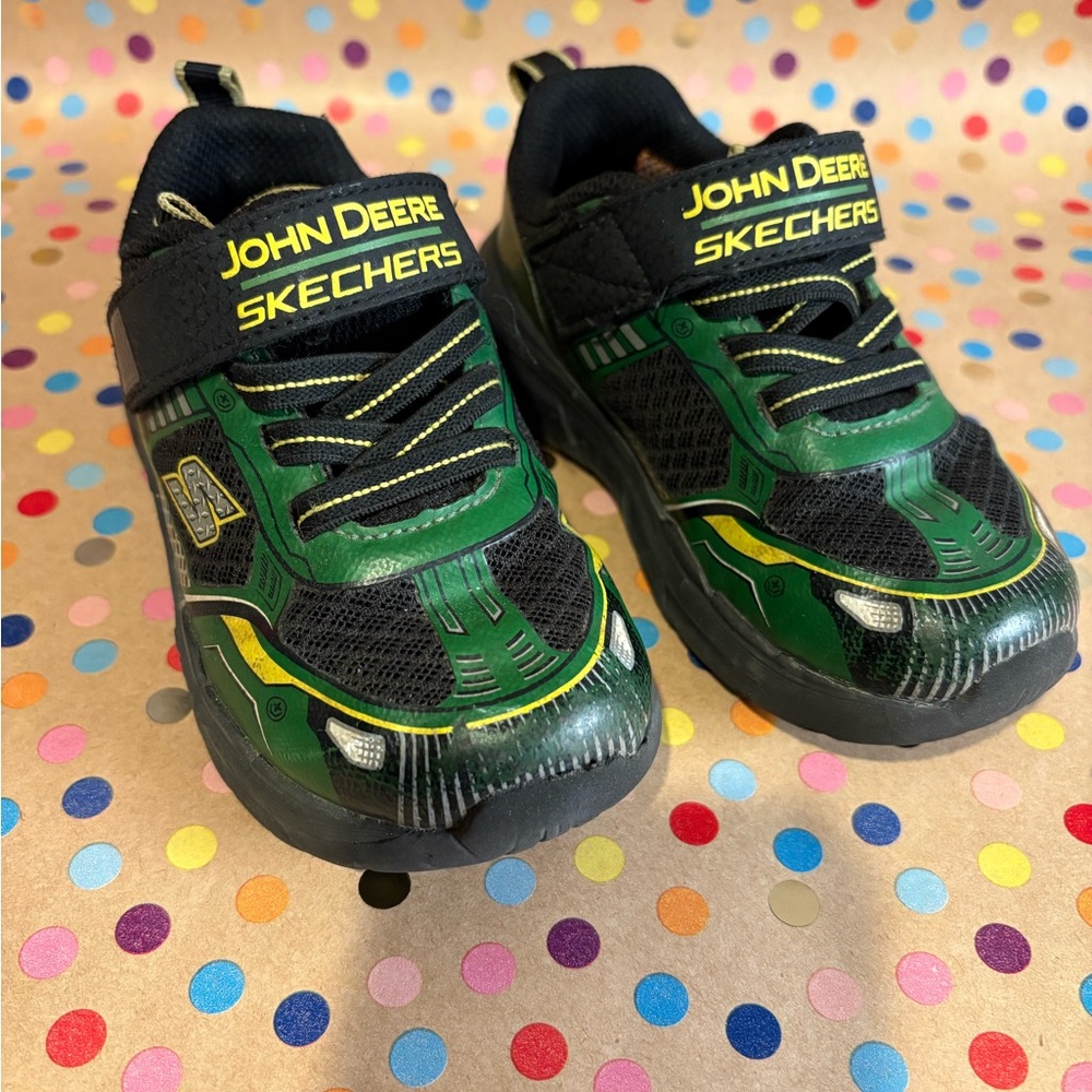 Skechers John Deere toddler size 8